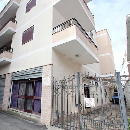 The Met Apartments Драч Екстериор снимка